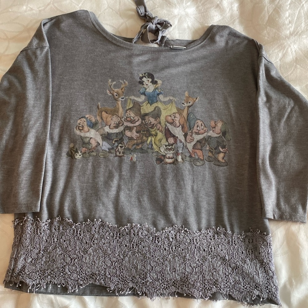 Disney Snow White grey shirt